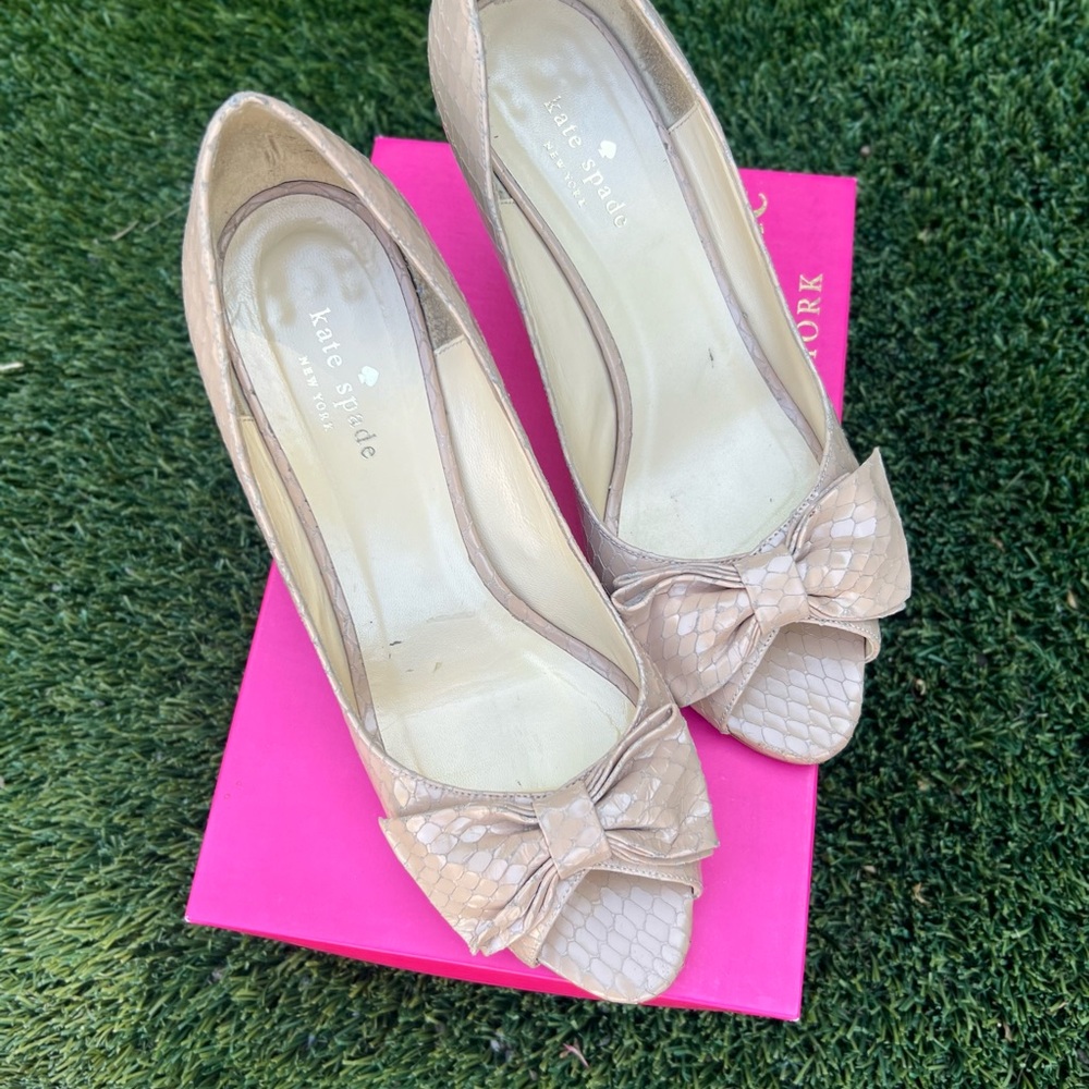 Kate Spade Tan Heeled Pumps with Bow Detail